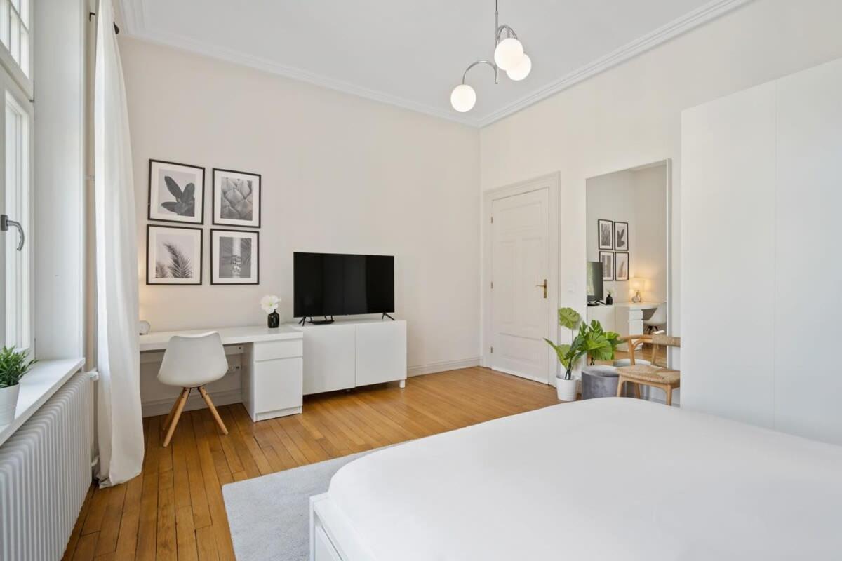 Room W Shared Bathroom&Kitchen In Luxury Villa Λουξεμβούργο Εξωτερικό φωτογραφία